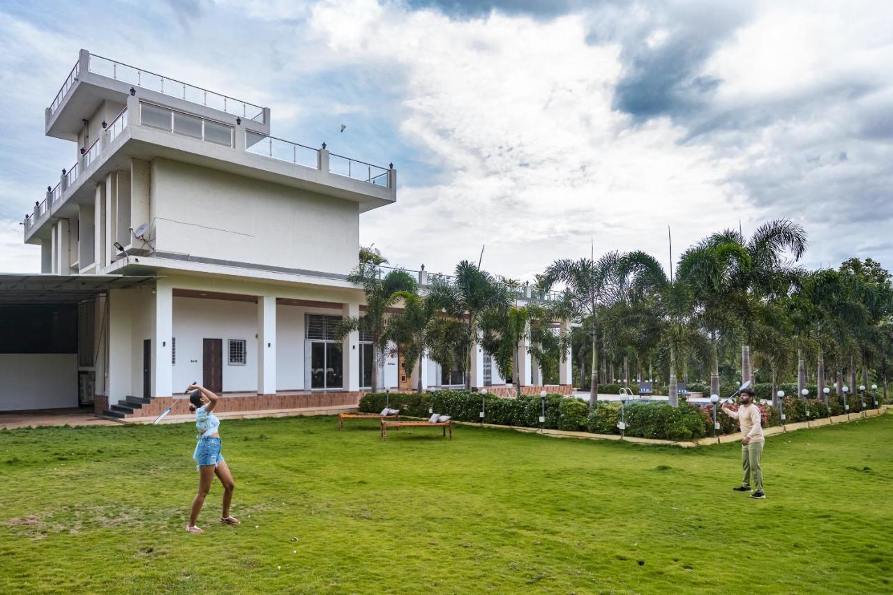 Saffronstays Odyssey, Karjat - 10 Acres Pet-Friendly Estate With Swimming Pool Chinchavli 외부 사진