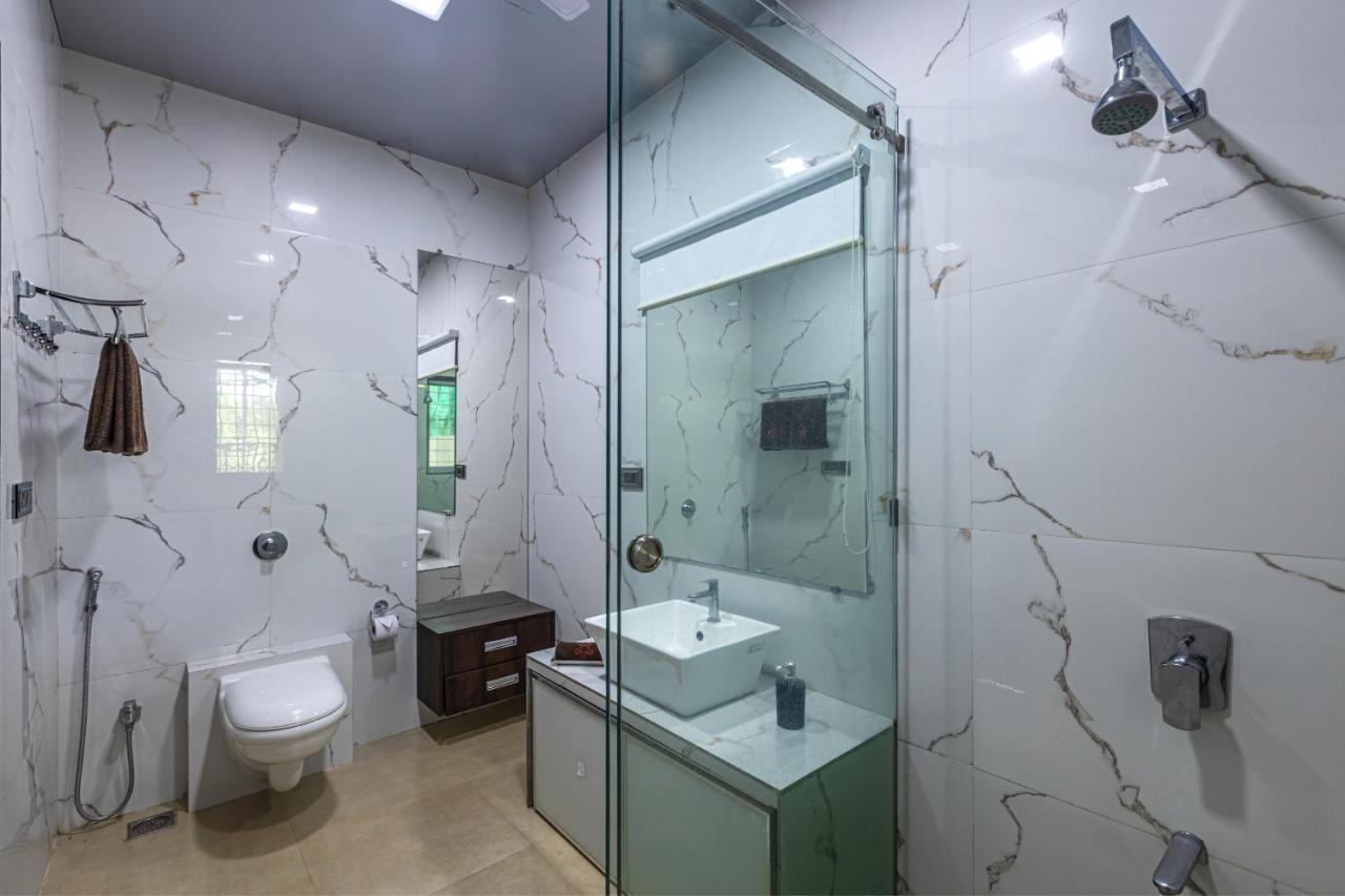 Saffronstays Odyssey, Karjat - 10 Acres Pet-Friendly Estate With Swimming Pool Chinchavli 외부 사진